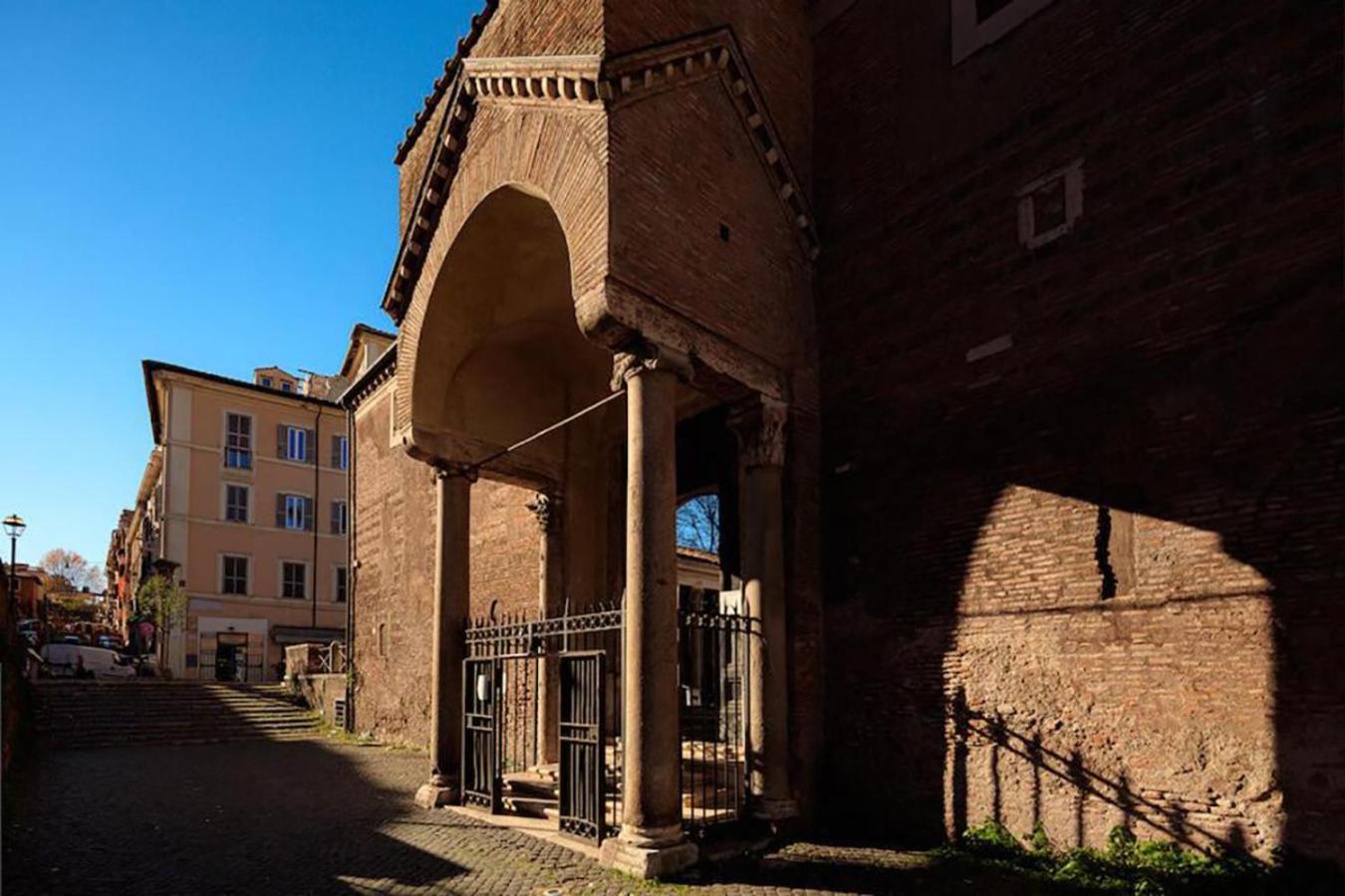150 M Dal Colosseo - Appartamento Minerva Rome Luaran gambar